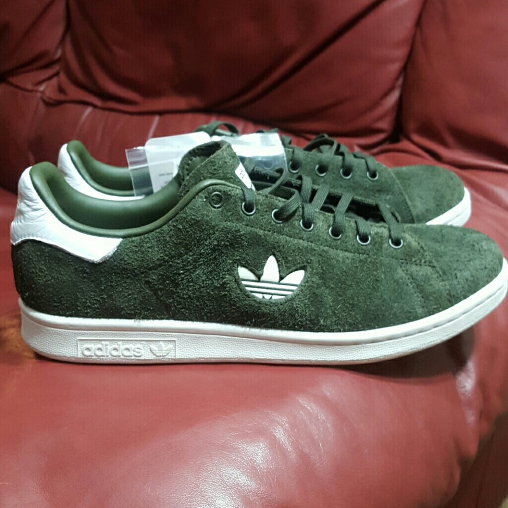 NWT ADIDAS STAN SMITH SUEDE TRAINERS